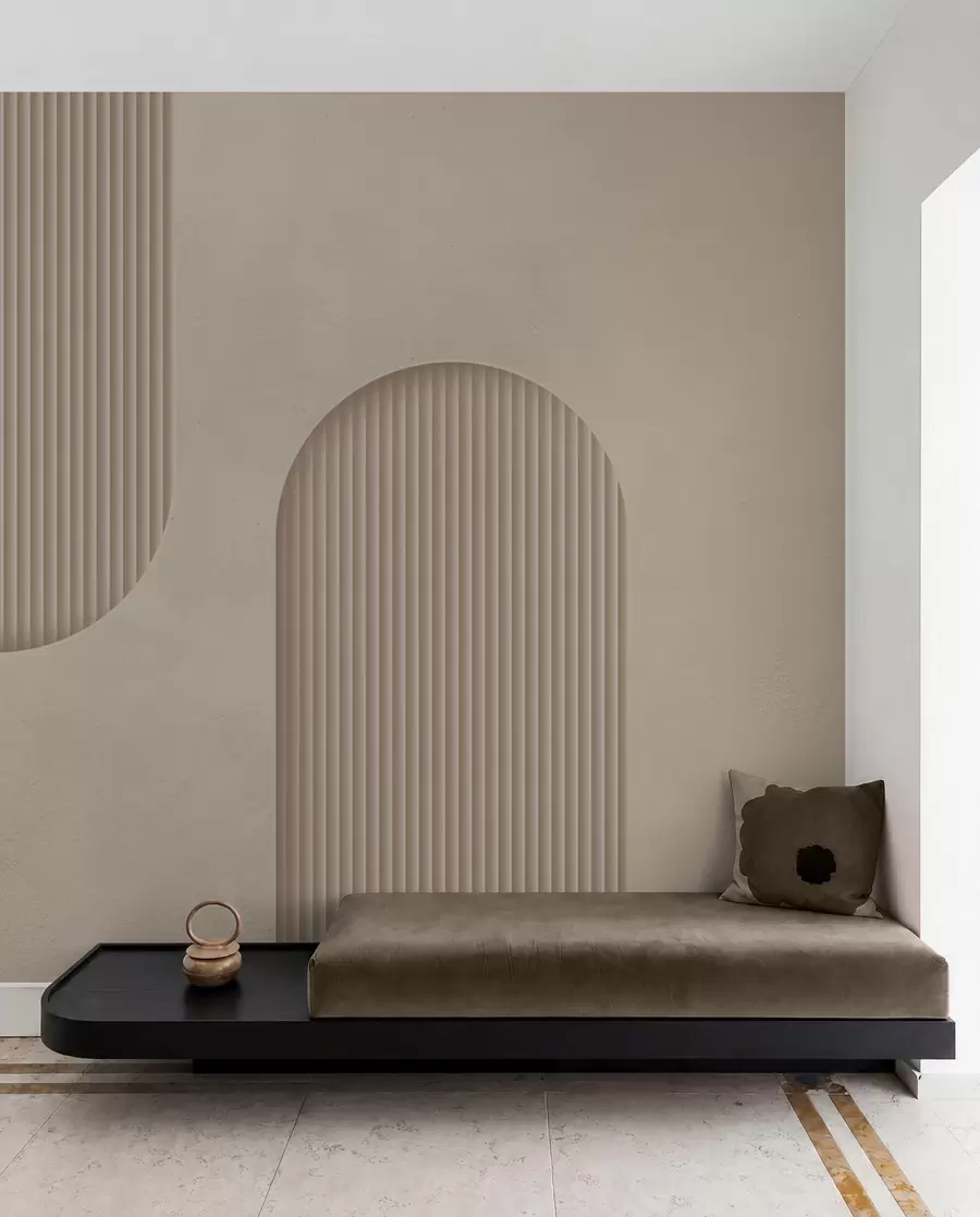 τοιχογραφίες Ταπετσαρία με υφή Art Deco σε ζεστούς μπεζ τόνους. Απομίμηση ογκομετρικών τόξων    w08048