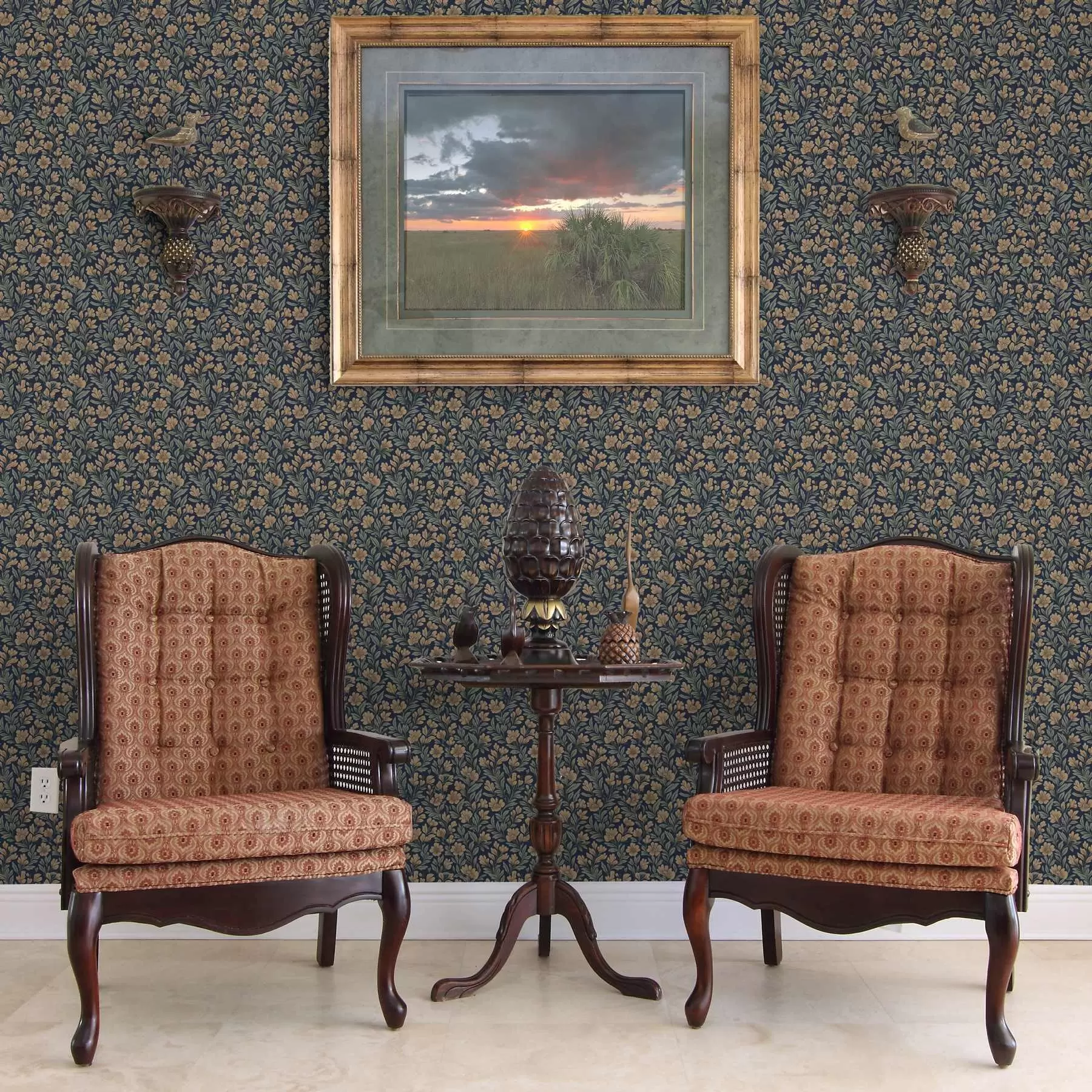 τοιχογραφίες Πορτοκαλί λουλούδια σε σκούρο μπλε φόντο σε vintage στυλ a00200