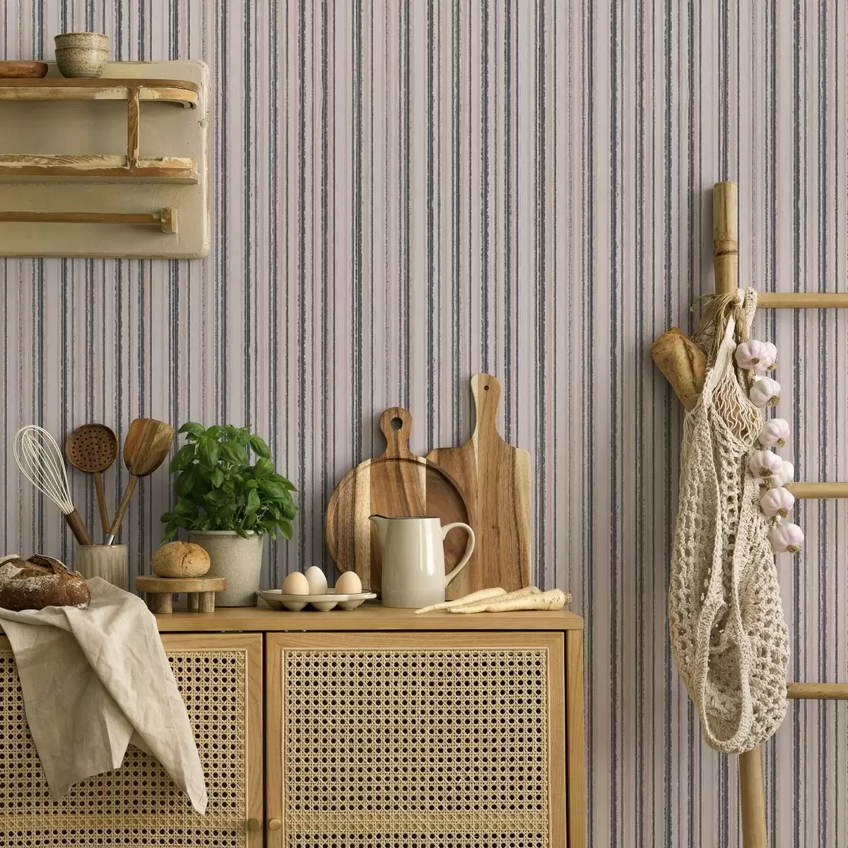 Ταπετσαρία Λεπτές ρίγες σε γκρι-ροζ αποχρώσεις a00509 Ταπετσαρία Λεπτές ρίγες σε γκρι-ροζ αποχρώσεις a00509