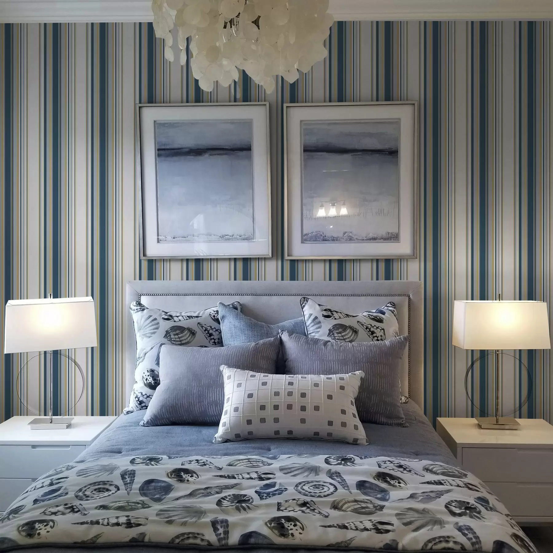 Τοιχογραφίες Αντίθετες μπλε και κίτρινες ρίγες σε λευκό φόντο a00566 αγοράζουν Ηνωμένο Βασίλειο - Uwalls.gr τοιχογραφίες Αντίθετες μπλε και κίτρινες ρίγες σε λευκό φόντο a00566