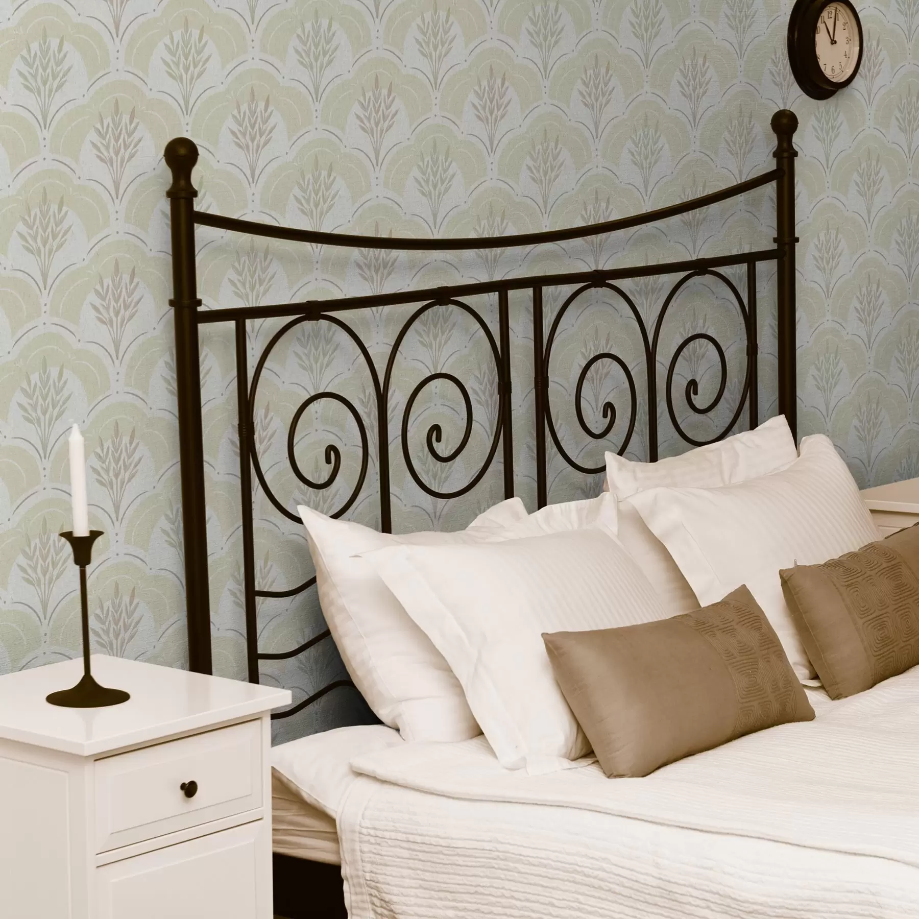 τοιχογραφίες Σιτάρι μέσα σε καμάρες, απαλό κρεμ-κίτρινο φόντο ακουαρέλας a00607