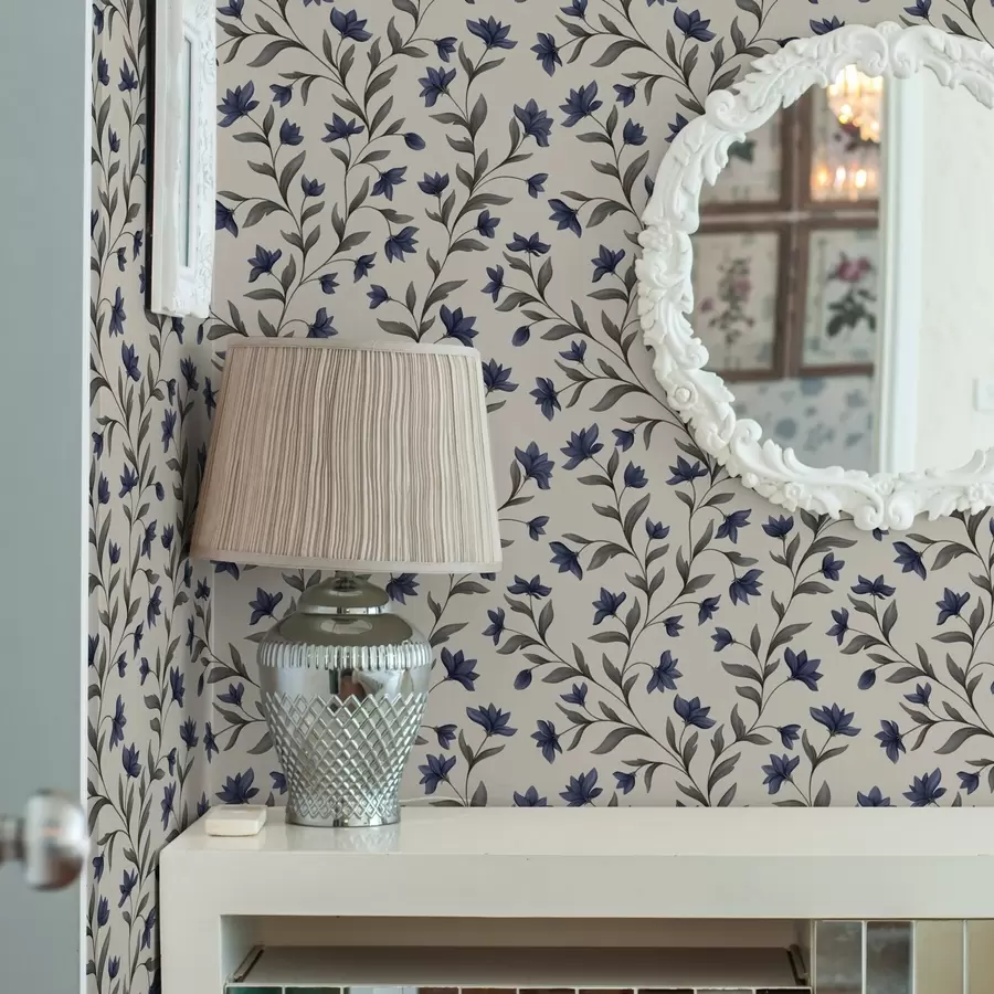 τοιχογραφίες Μπλε καμπανούλες και γκρι πράσινο σε ανοιχτόχρωμο φόντο a00622v1