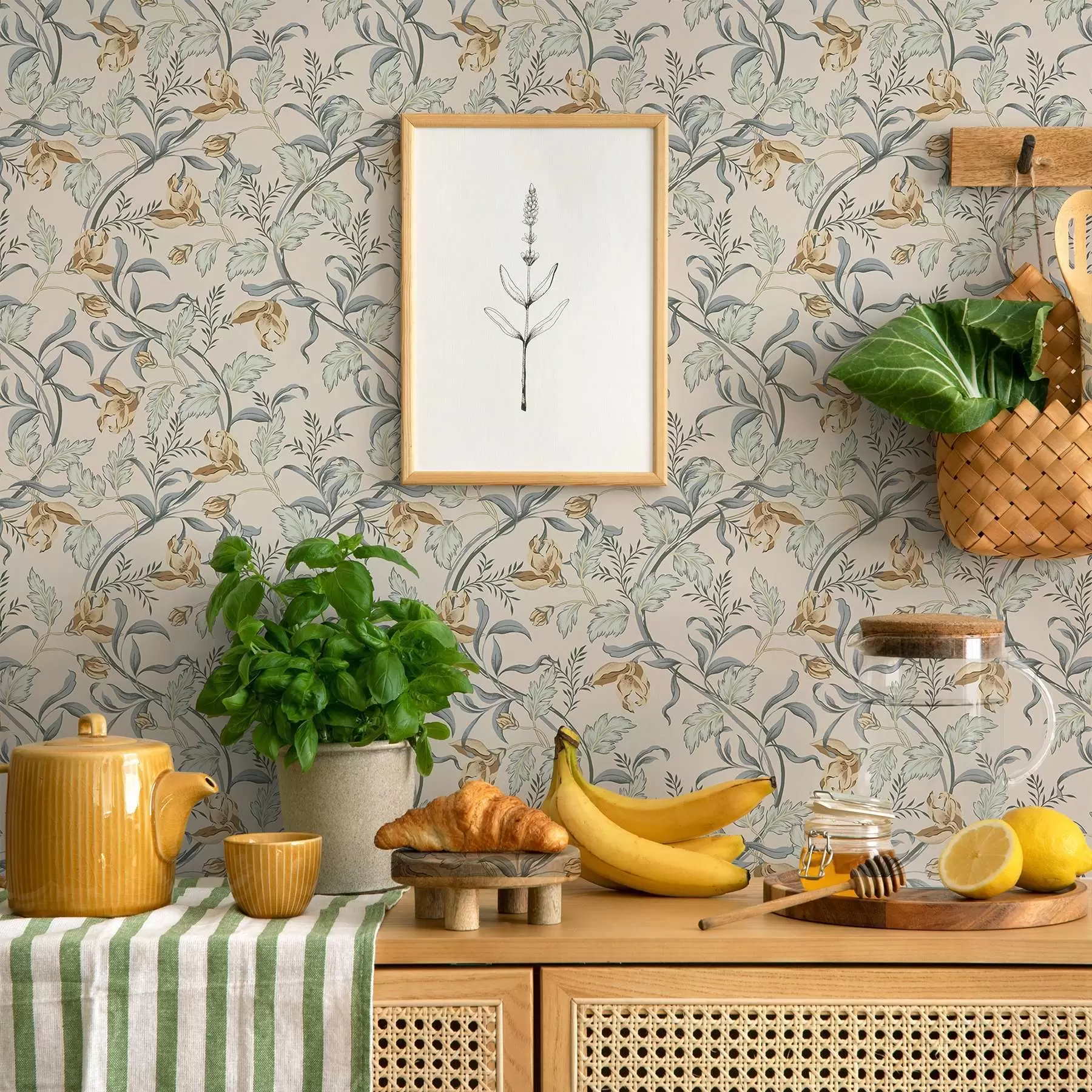 τοιχογραφίες Vintage λουλούδια με μπλε φύλλωμα σε κρεμ φόντο a00717