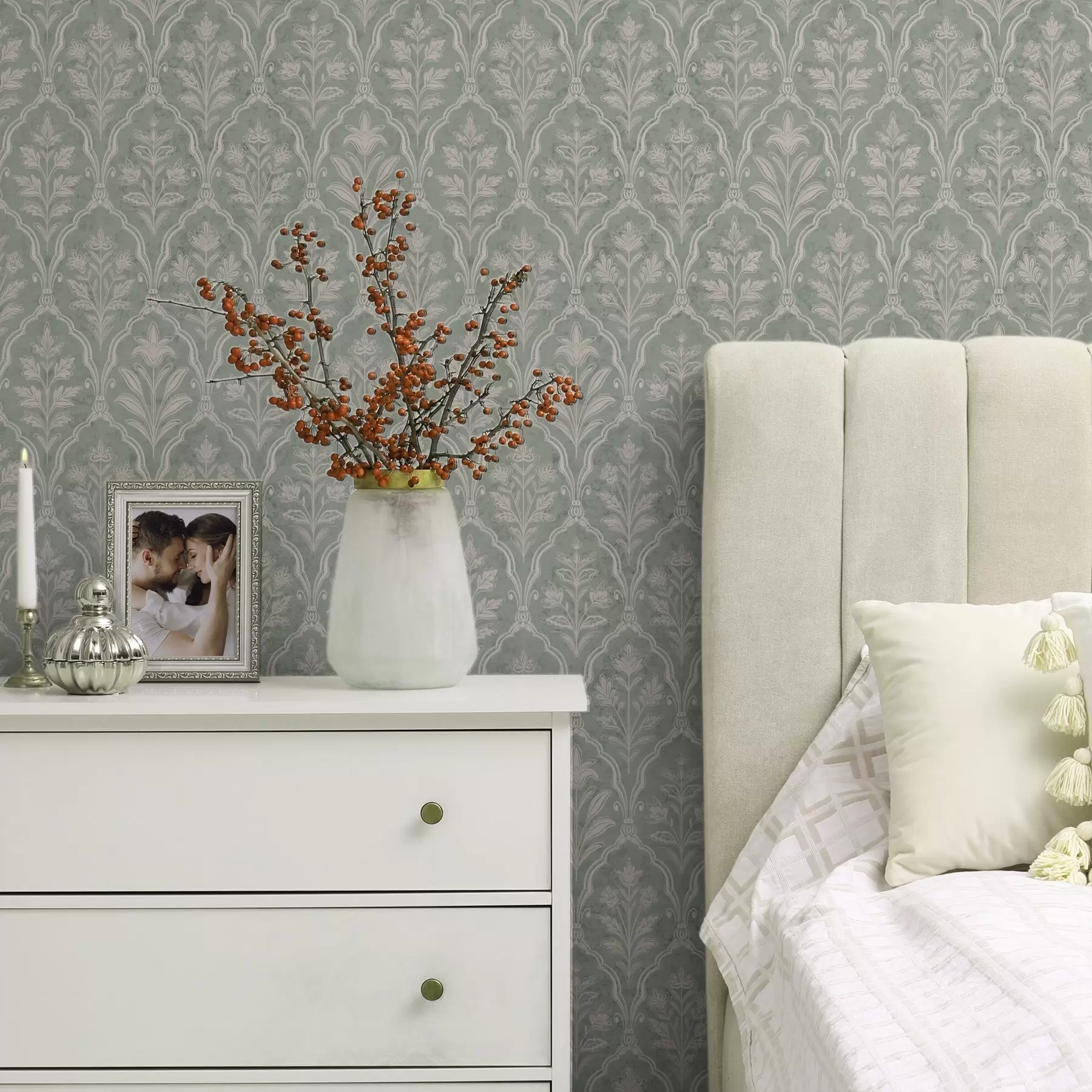 τοιχογραφίες Δαμασκηνό με λεπτεπίλεπτα λουλουδάτα μενταγιόν a00741