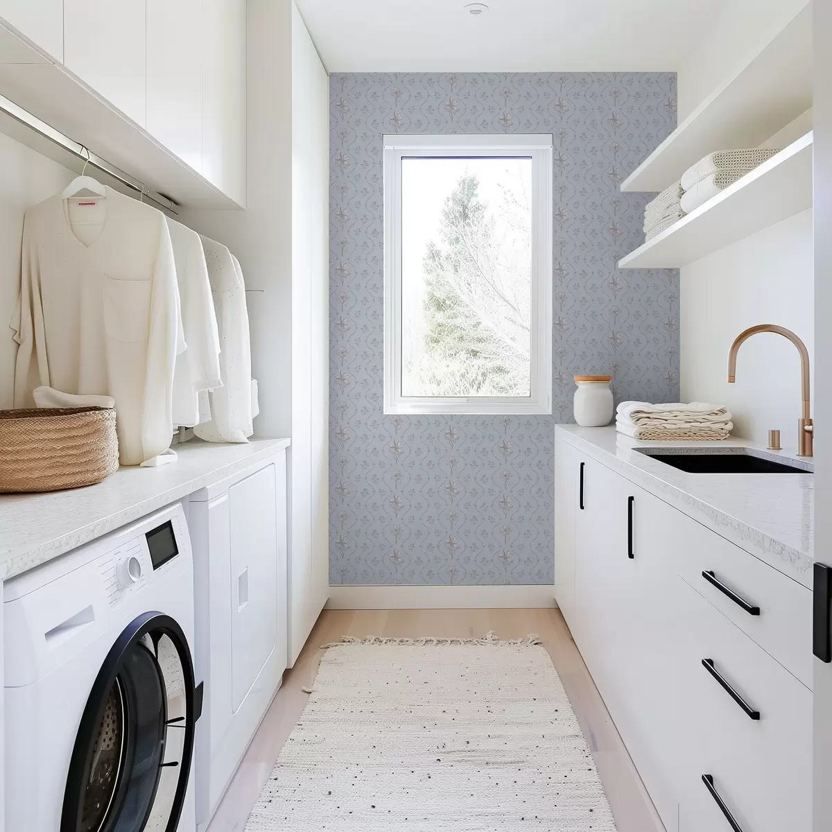 Ταπετσαρία Μικρά λουλούδια και κορδέλες σε απαλούς μπλε τόνους a00808v1