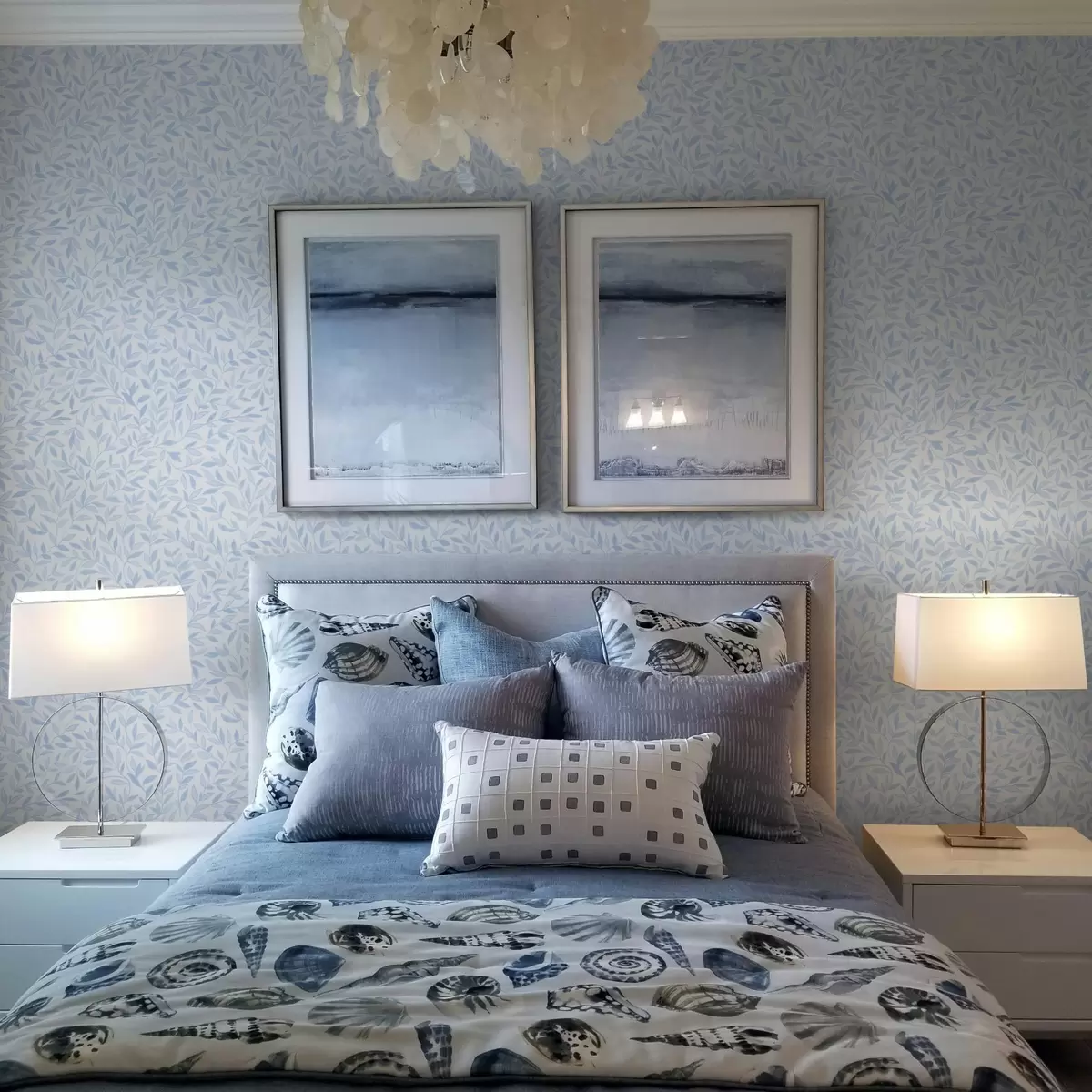 Ταπετσαρία Μπλε κλαδιά με φύλλα σε ανοιχτό μπλε χρώμα a00842