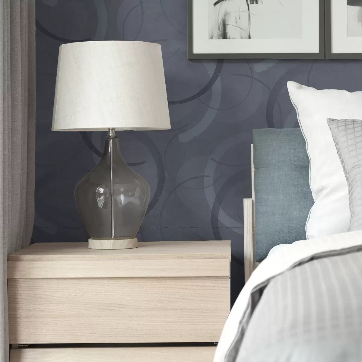 Ταπετσαρία Ημικύκλια και απαλά κύκλα σε μια δροσερή γκρι-μπλε παλέτα a00980