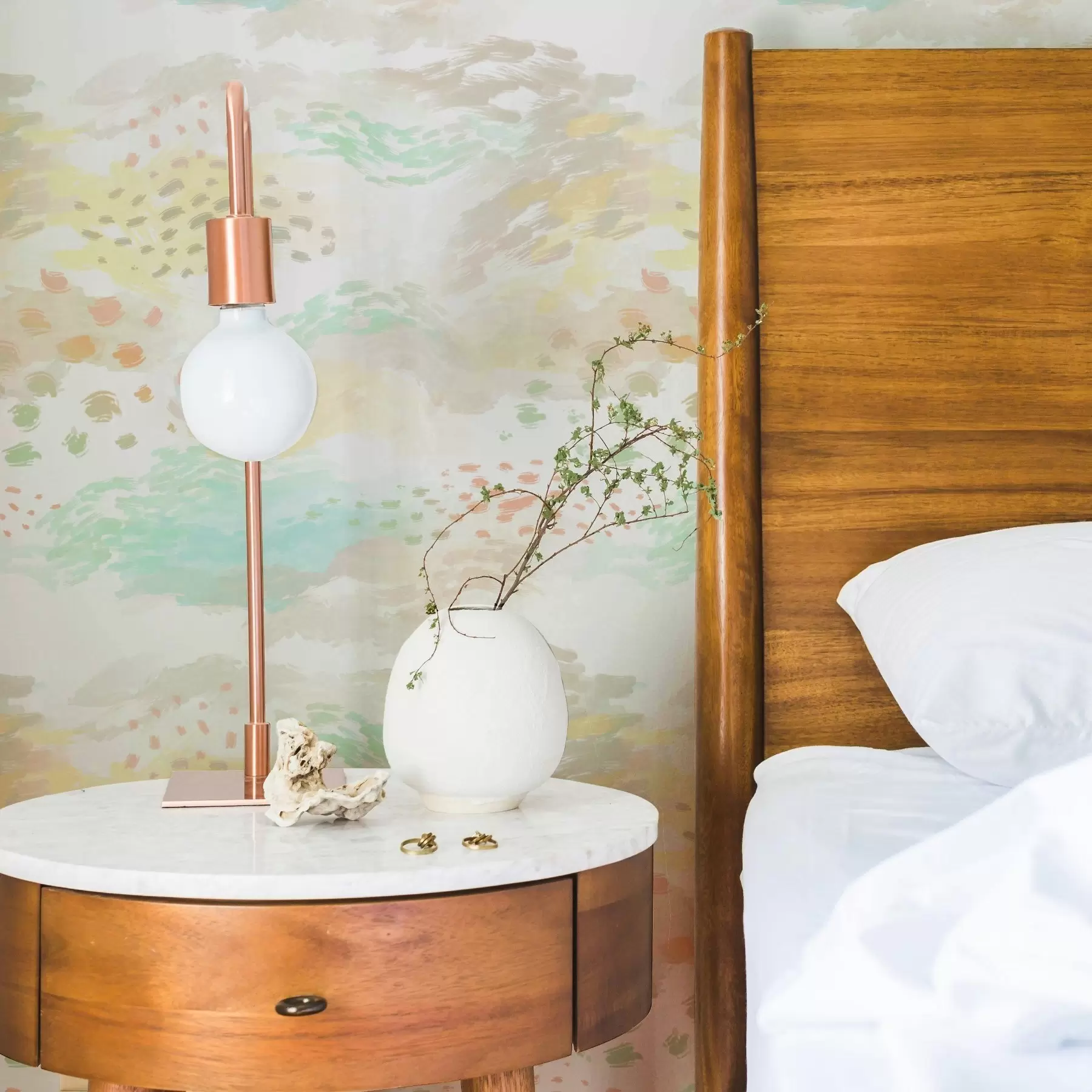 τοιχογραφίες Ελαφριές παστέλ πινελιές σε σχεδόν λευκό φόντο a00999