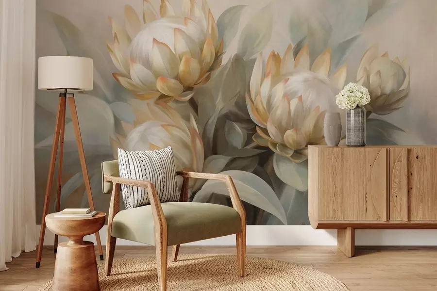 τοιχογραφίες Λουλούδια protea με υφή, πράσινα φύλλα και απαλό, θολωμένο φόντο w09738